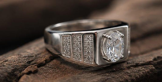 Royal Solitaire Silver Ring